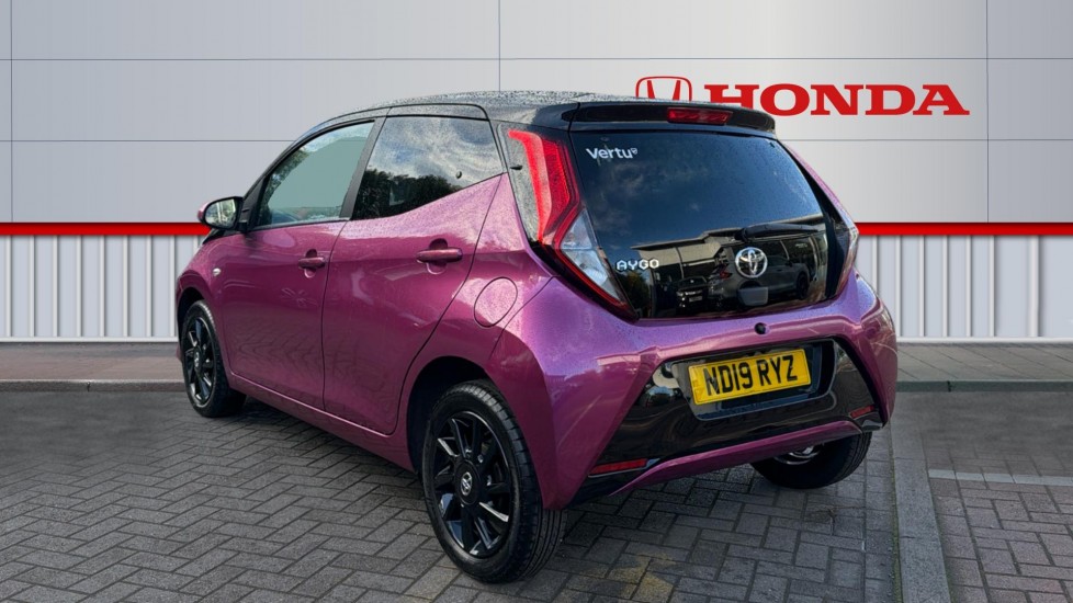 Toyota Aygo 1.0 VVT-i X-Cite 5 5dr Petrol Hatchback - Image 3