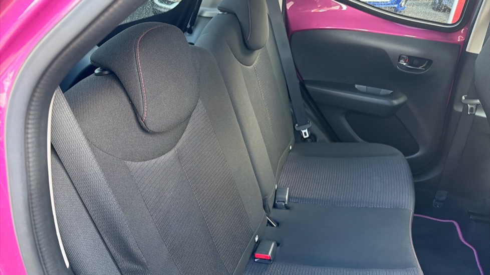 Toyota Aygo 1.0 VVT-i X-Cite 5 5dr Petrol Hatchback - Image 8