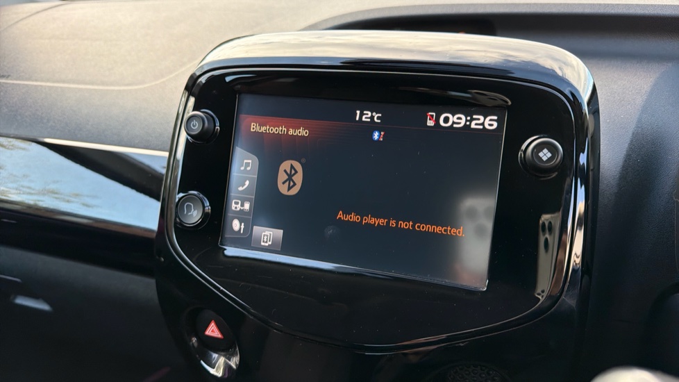 Toyota Aygo 1.0 VVT-i X-Cite 5 5dr Petrol Hatchback - Image 13