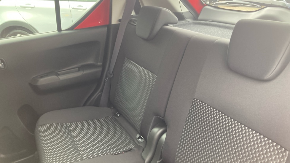 Suzuki Ignis 1.2 Dualjet 12V Hybrid SZ5 5dr CVT Petrol Hatchback - Image 8