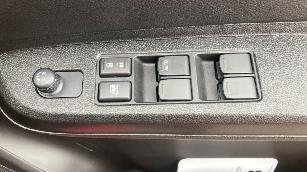 Suzuki Ignis 1.2 Dualjet 12V Hybrid SZ5 5dr CVT Petrol Hatchback - Image 18