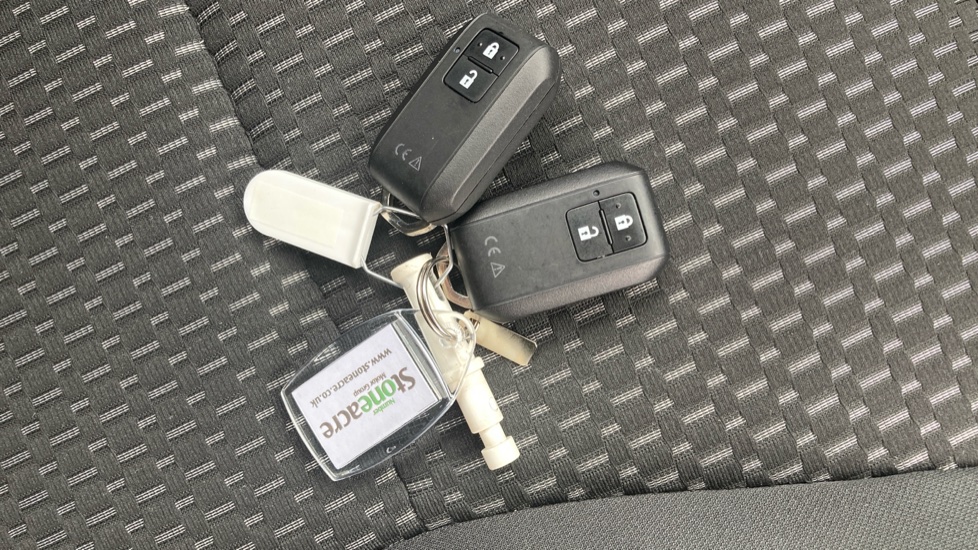 Suzuki Ignis 1.2 Dualjet 12V Hybrid SZ5 5dr CVT Petrol Hatchback - Image 25