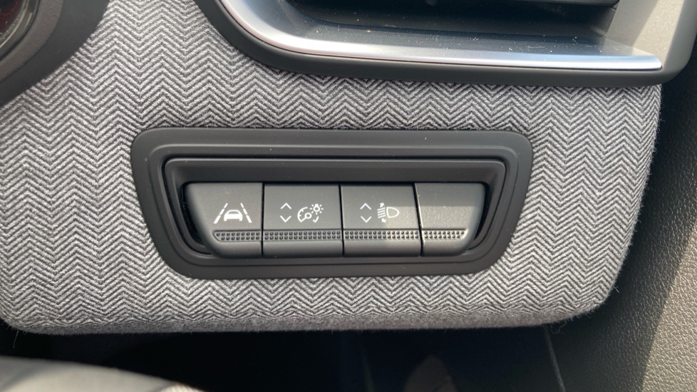 Renault Clio 1.6 E-TECH full hybrid 145 Techno 5dr Auto Hybrid Hatchback - Image 25