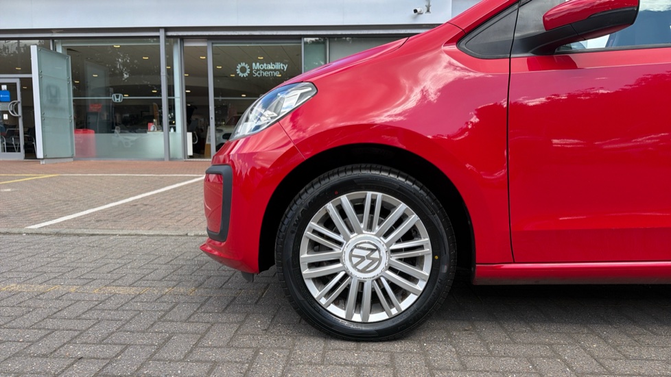 Volkswagen Up 1.0 Move Up 5dr Petrol Hatchback - Image 9