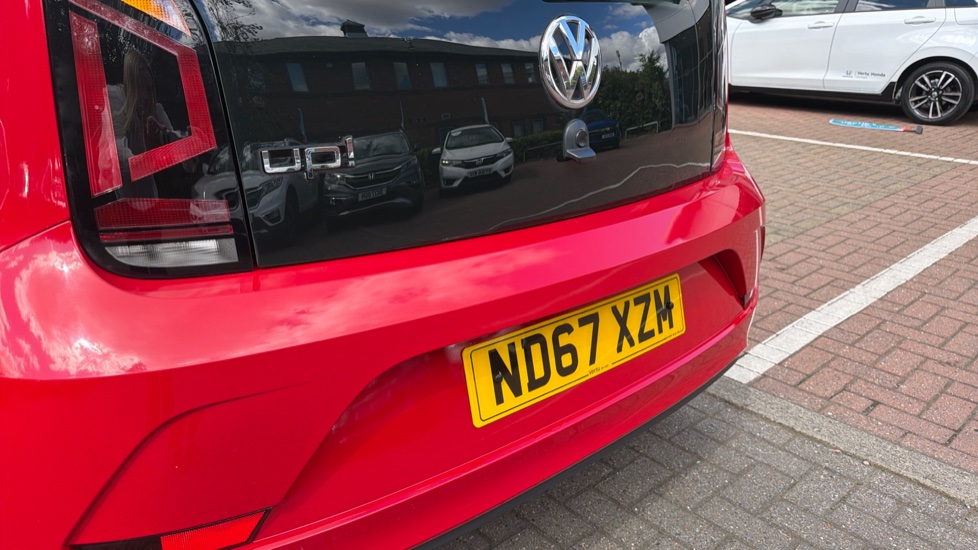 Volkswagen Up 1.0 Move Up 5dr Petrol Hatchback - Image 14