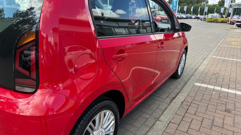 Volkswagen Up 1.0 Move Up 5dr Petrol Hatchback - Image 16
