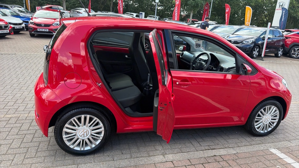 Volkswagen Up 1.0 Move Up 5dr Petrol Hatchback - Image 17