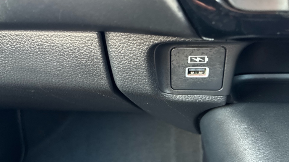 Honda HR-V 1.5 eHEV Elegance 5dr CVT Hybrid Hatchback - Image 24