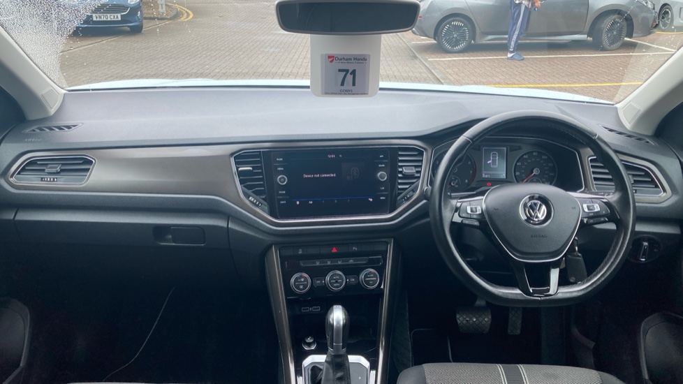 Volkswagen T-Roc 1.5 TSI EVO SE 5dr DSG Petrol Hatchback - Image 4