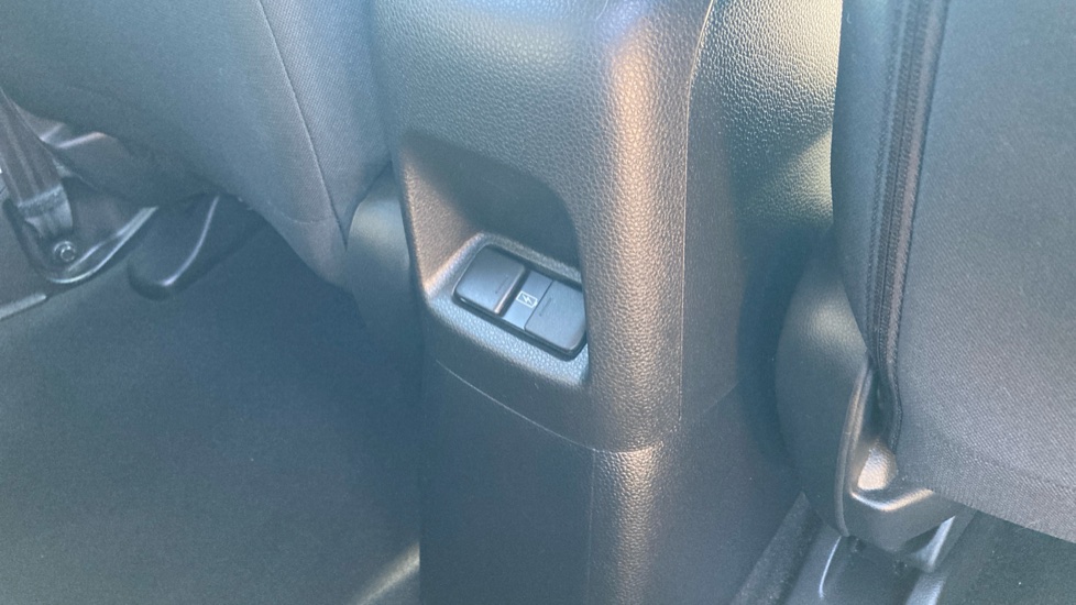 Honda Jazz 1.5 i-MMD Hybrid Crosstar EX 5dr eCVT Hybrid Hatchback - Image 33