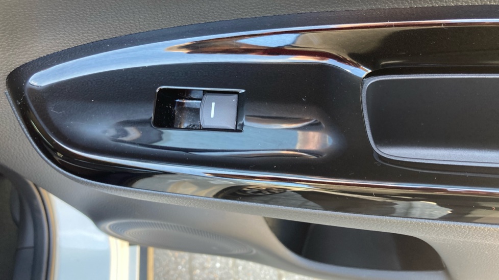 Honda Jazz 1.5 i-MMD Hybrid Crosstar EX 5dr eCVT Hybrid Hatchback - Image 34
