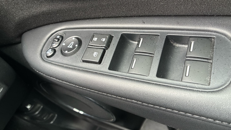 Honda HR-V 1.6 i-DTEC SE 5dr Diesel Hatchback - Image 20