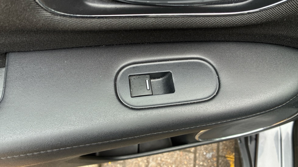 Honda HR-V 1.6 i-DTEC SE 5dr Diesel Hatchback - Image 30