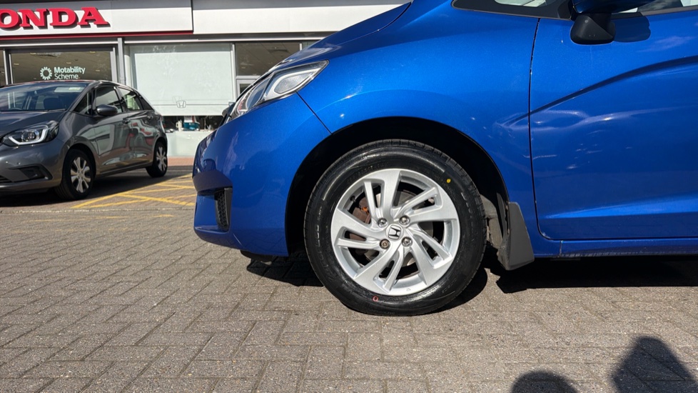 Honda Jazz 1.3 SE Navi 5dr Petrol Hatchback - Image 9