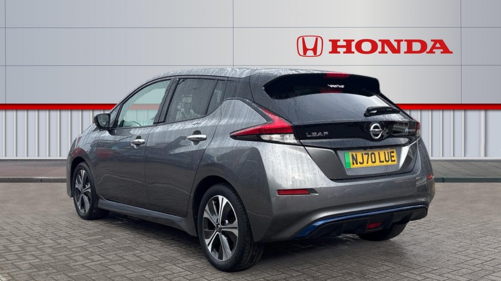 Nissan LEAF 110kW N-Connecta 40kWh 5dr Auto Electric Hatchback - Image 3