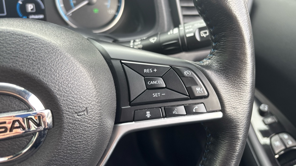 Nissan LEAF 110kW N-Connecta 40kWh 5dr Auto Electric Hatchback - Image 16