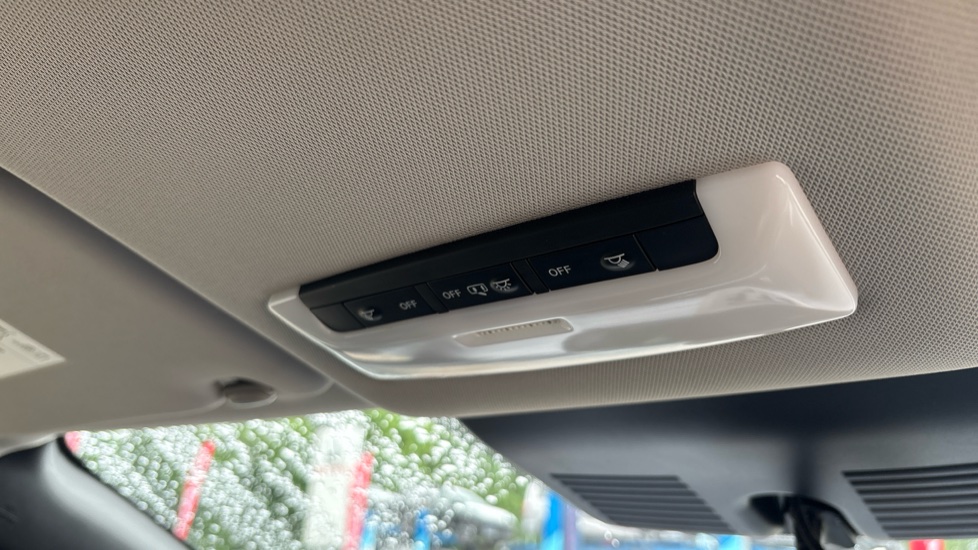 Nissan LEAF 110kW N-Connecta 40kWh 5dr Auto Electric Hatchback - Image 21