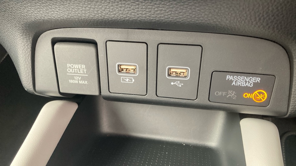 Honda Jazz 1.5 i-MMD Hybrid EX 5dr eCVT Hybrid Hatchback - Image 14