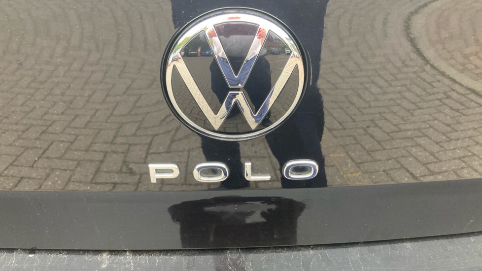 Volkswagen Polo 1.0 TSI Life 5dr DSG Petrol Hatchback - Image 37