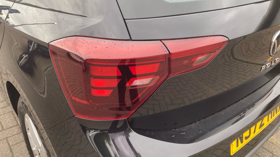 Volkswagen Polo 1.0 TSI Life 5dr DSG Petrol Hatchback - Image 38