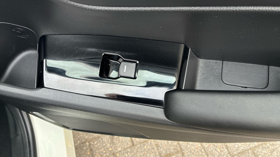 Honda HR-V 1.5 eHEV Advance 5dr CVT Hybrid Hatchback - Image 25