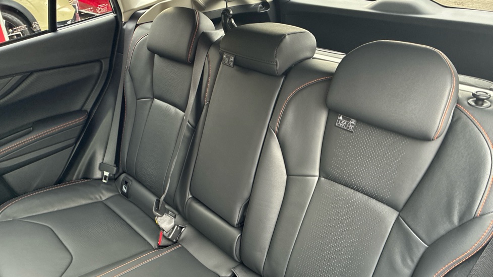 Subaru XV 2.0i e-Boxer SE Premium 5dr Lineartronic Hybrid Hatchback - Image 8