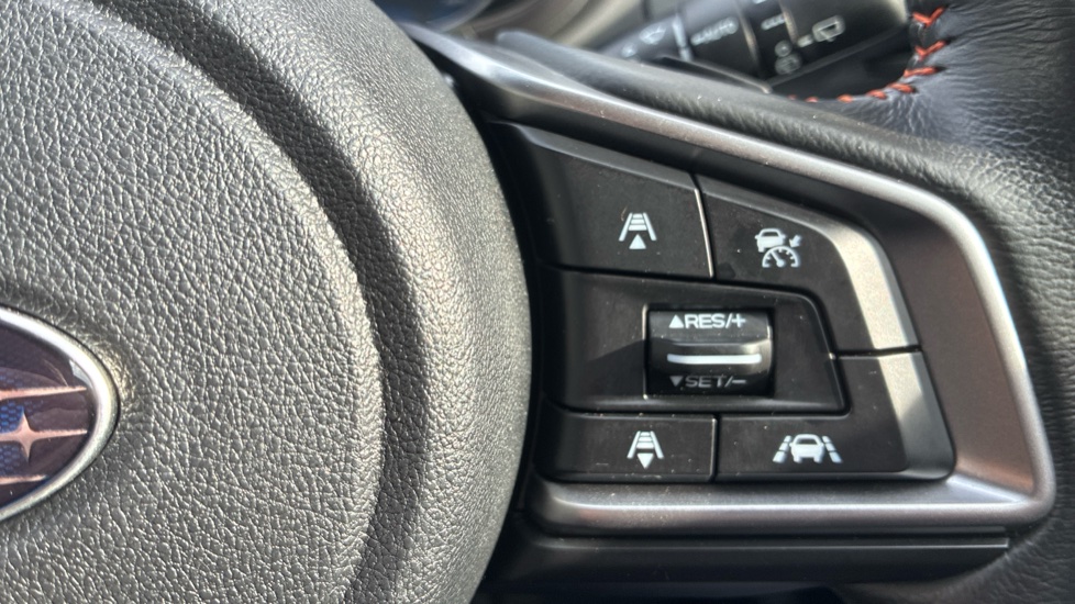 Subaru XV 2.0i e-Boxer SE Premium 5dr Lineartronic Hybrid Hatchback - Image 14