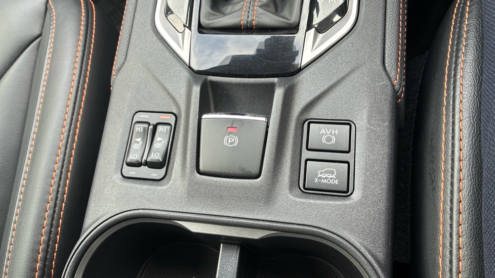 Subaru XV 2.0i e-Boxer SE Premium 5dr Lineartronic Hybrid Hatchback - Image 24