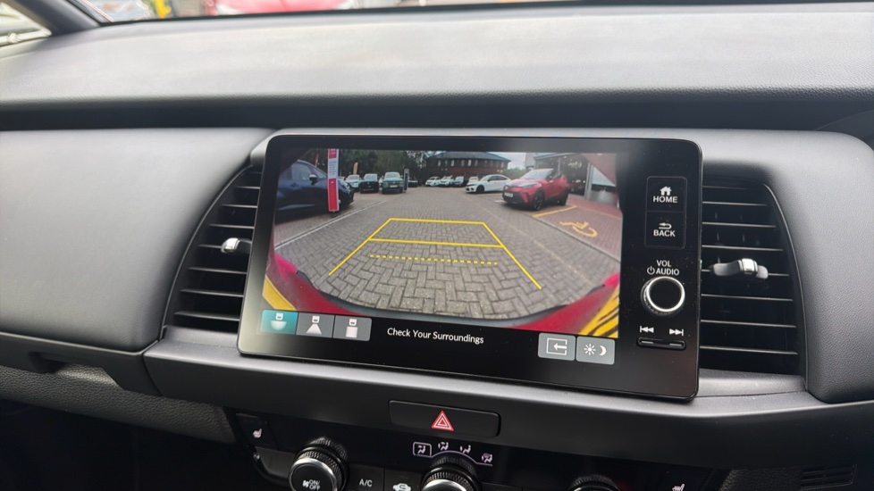 Honda Jazz 1.5 i-MMD Hybrid Crosstar Advance 5dr eCVT Hybrid Hatchback - Image 15