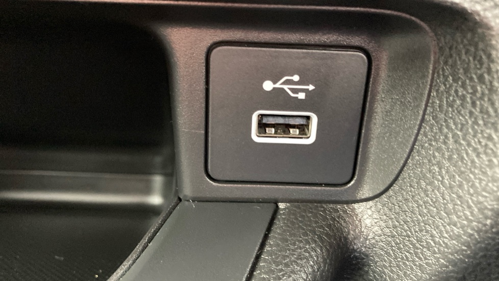 Honda HR-V 1.5 eHEV Elegance 5dr CVT Hybrid Hatchback - Image 21