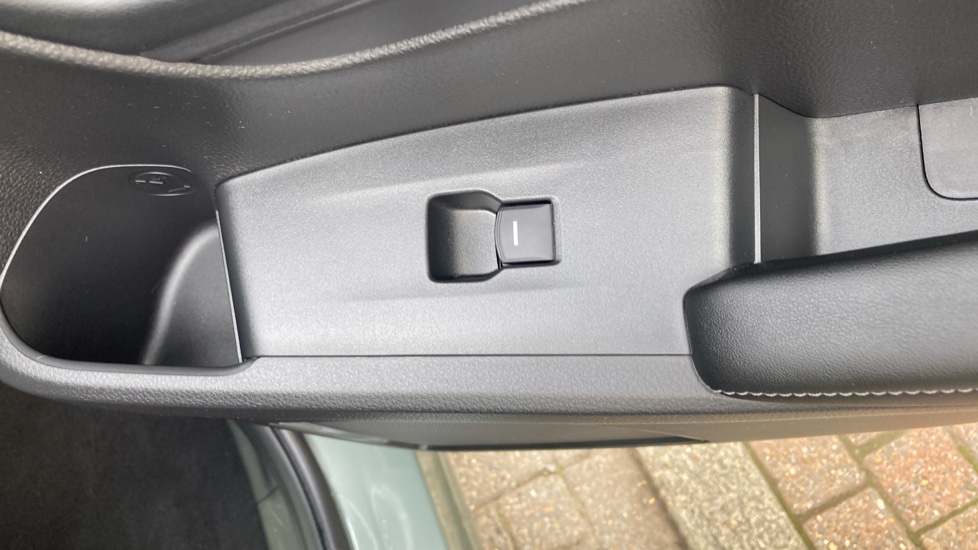 Honda HR-V 1.5 eHEV Elegance 5dr CVT Hybrid Hatchback - Image 35