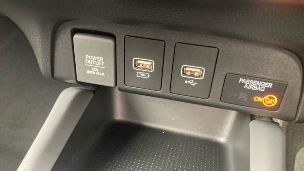Honda Jazz 1.5 i-MMD Hybrid Advance Sport 5dr eCVT Hybrid Hatchback - Image 16
