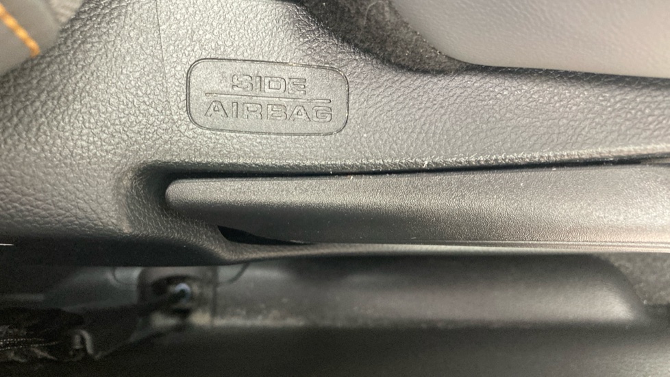 Honda Jazz 1.5 i-MMD Hybrid Advance Sport 5dr eCVT Hybrid Hatchback - Image 31