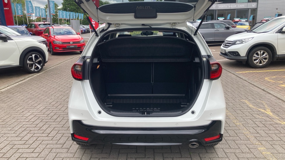 Honda Jazz 1.5 i-MMD Hybrid Advance Sport 5dr eCVT Hybrid Hatchback - Image 36