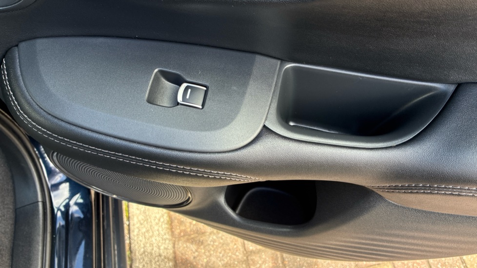 Honda Zr-V 2.0 eHEV Elegance 5dr CVT Hybrid Estate - Image 25