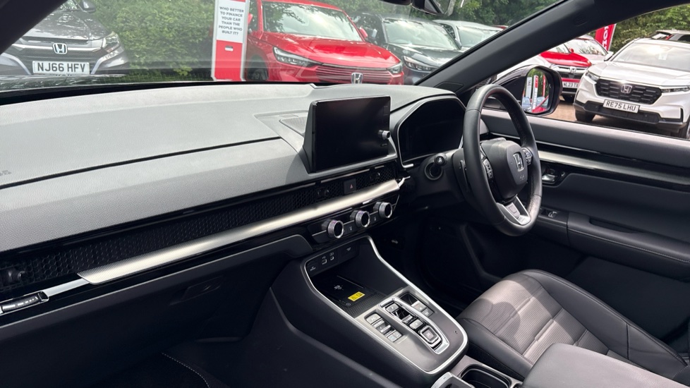 Honda CR-V 2.0 ePHEV Advance Tech 5dr eCVT Estate - Image 2