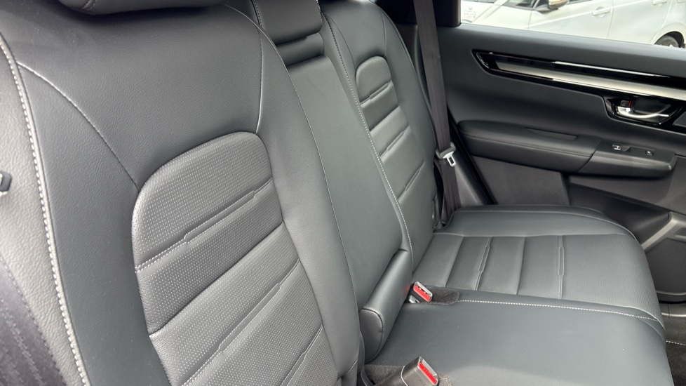 Honda CR-V 2.0 ePHEV Advance Tech 5dr eCVT Estate - Image 8