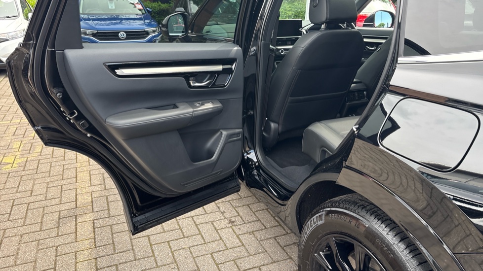 Honda CR-V 2.0 ePHEV Advance Tech 5dr eCVT Estate - Image 26