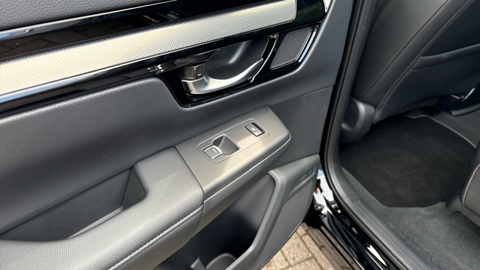 Honda CR-V 2.0 ePHEV Advance Tech 5dr eCVT Estate - Image 27