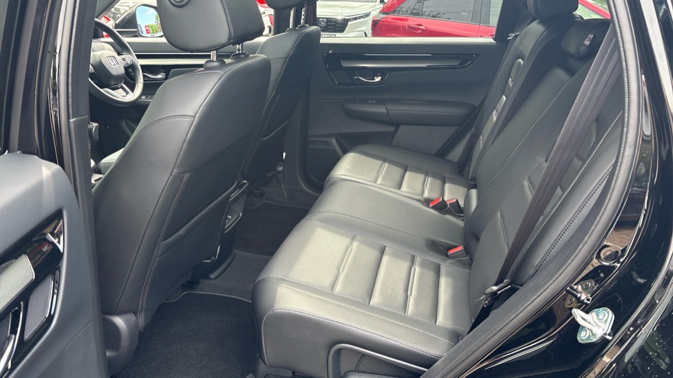 Honda CR-V 2.0 ePHEV Advance Tech 5dr eCVT Estate - Image 28