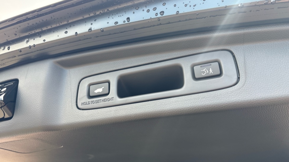 Honda CR-V 2.0 ePHEV Advance Tech 5dr eCVT Estate - Image 32