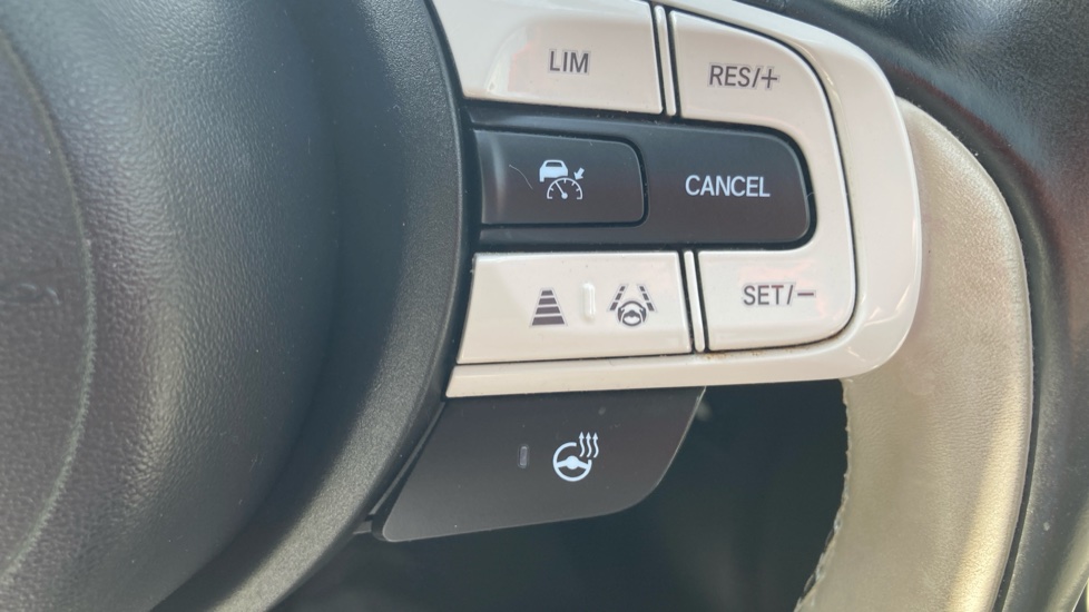 Honda Jazz 1.5 i-MMD Hybrid EX 5dr eCVT Hybrid Hatchback - Image 15