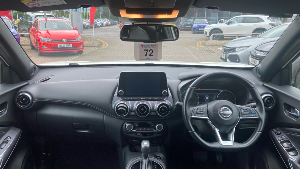 Nissan Juke 1.6 Hybrid Tekna 5dr Auto Hybrid Hatchback - Image 4