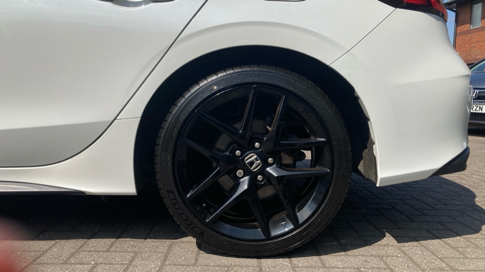 Honda Civic 2.0 eHEV Sport 5dr CVT Hybrid Hatchback - Image 9