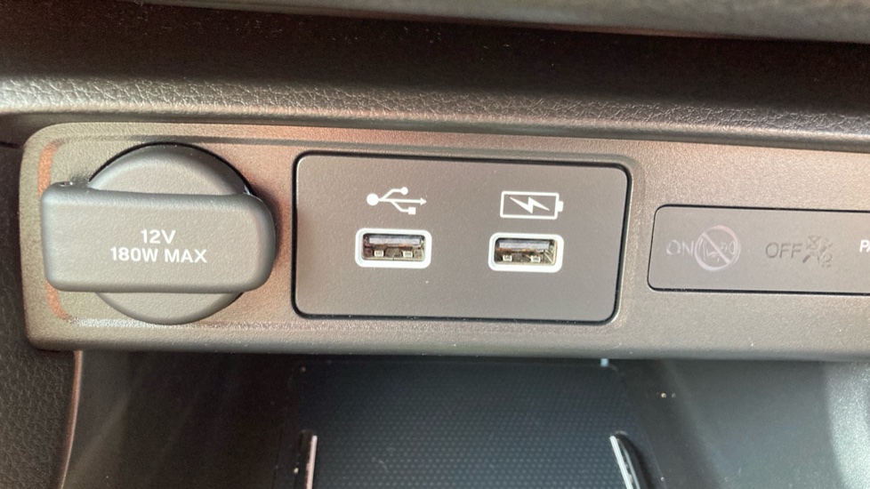 Honda Civic 2.0 eHEV Sport 5dr CVT Hybrid Hatchback - Image 24