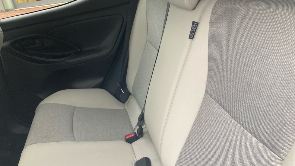 Toyota Yaris 1.5 Hybrid Excel 5dr CVT Hybrid Hatchback - Image 8