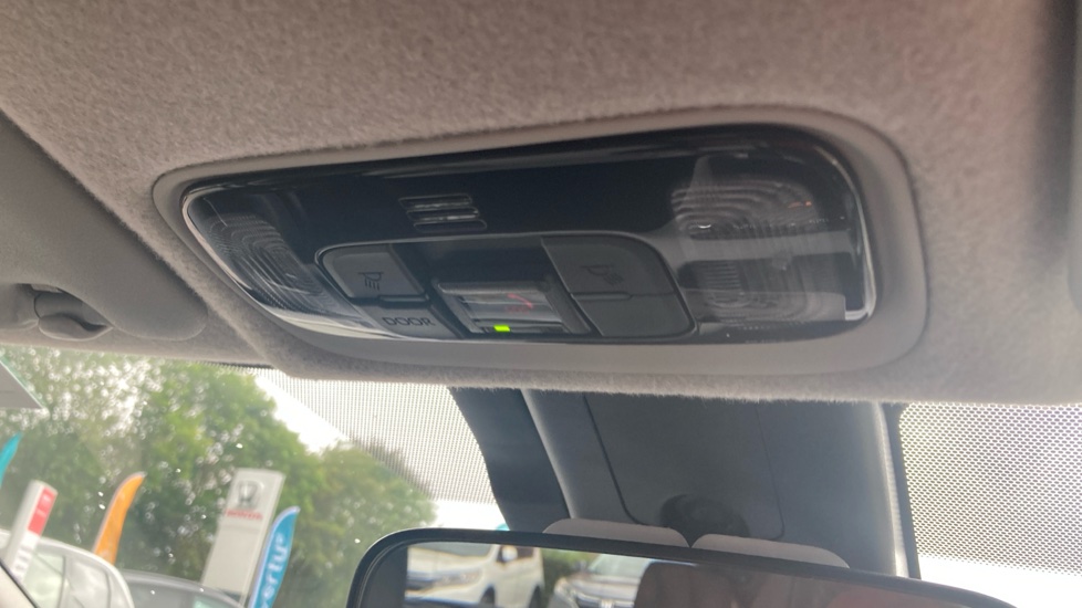 Toyota Yaris 1.5 Hybrid Excel 5dr CVT Hybrid Hatchback - Image 25