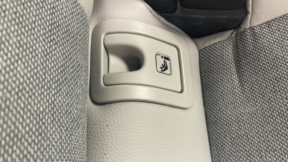 Toyota Yaris 1.5 Hybrid Excel 5dr CVT Hybrid Hatchback - Image 33