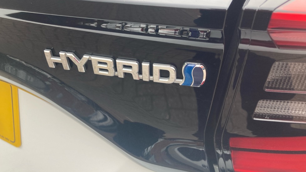 Toyota Yaris 1.5 Hybrid Excel 5dr CVT Hybrid Hatchback - Image 36