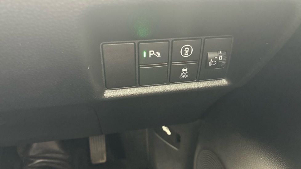 Honda Jazz 1.5 i-MMD Hybrid EX 5dr eCVT Hybrid Hatchback - Image 17